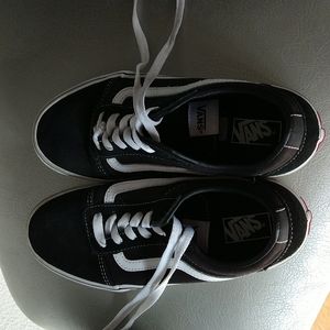 Black Vans